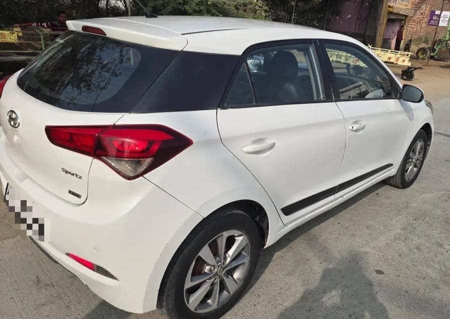 Hyundai I20(2015-2017) Sportz 1.4 Crdi